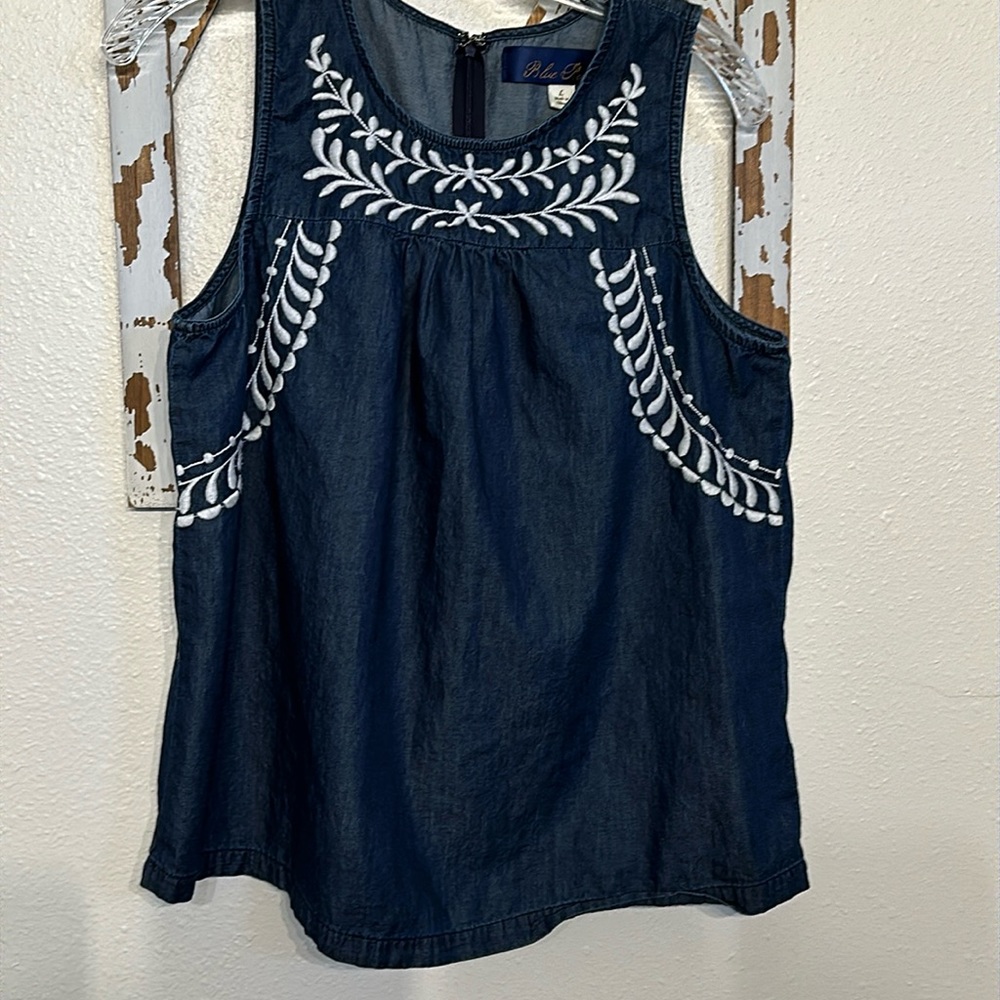 Denim tank with embroidered detail